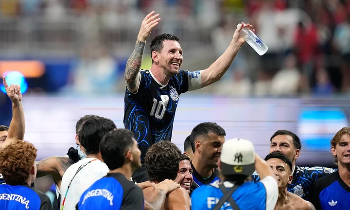 LĐBĐ Tây Ban Nha tìm cách ‘cướp’ Messi khỏi Argentina thế nào?