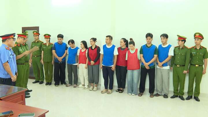 Giám đốc ở PNJ tiếp tay đường dây buôn lậu 28.000 viên kim cương