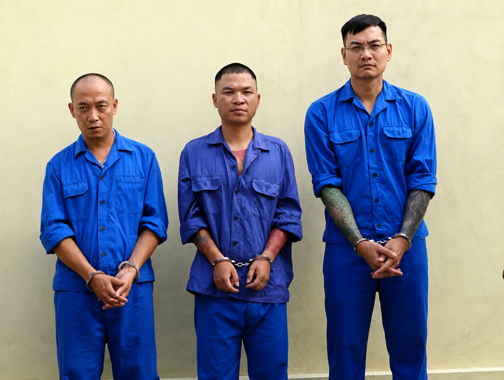 Bị Khánh ‘Sky’ chửi bới, vì sao ‘Vua Quạt’ vẫn bị khởi tố?