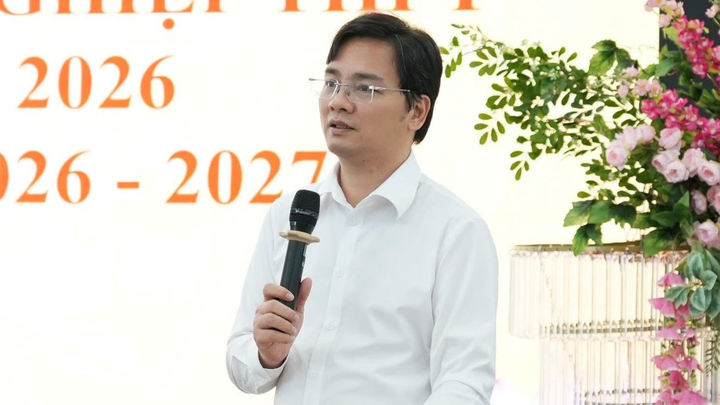 Giám đốc Sở GD&ĐT Tuyên Quang Vũ Đình Hưng bị tạm đình chỉ công tác