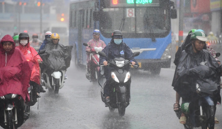 Dự báo thời tiết miền Nam ngày mai 11/8: Mưa dông diện rộng, có nơi mưa rất to